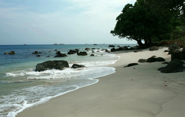 Keindahan-Pantai-Tanjung-Lesung-Banten
